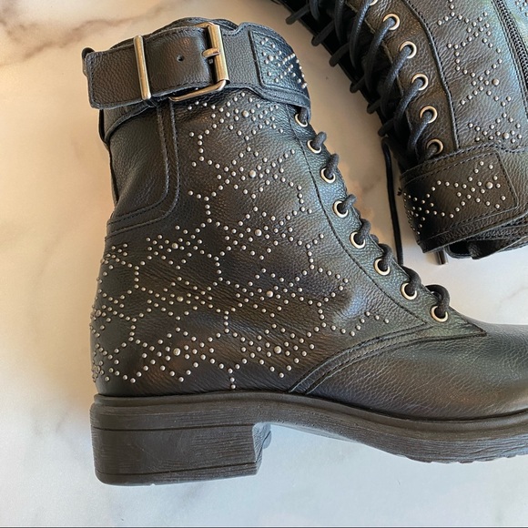 VINCE CAMUTO Black Leather Studded Moto Boot Tanowie - Picture 4 of 11